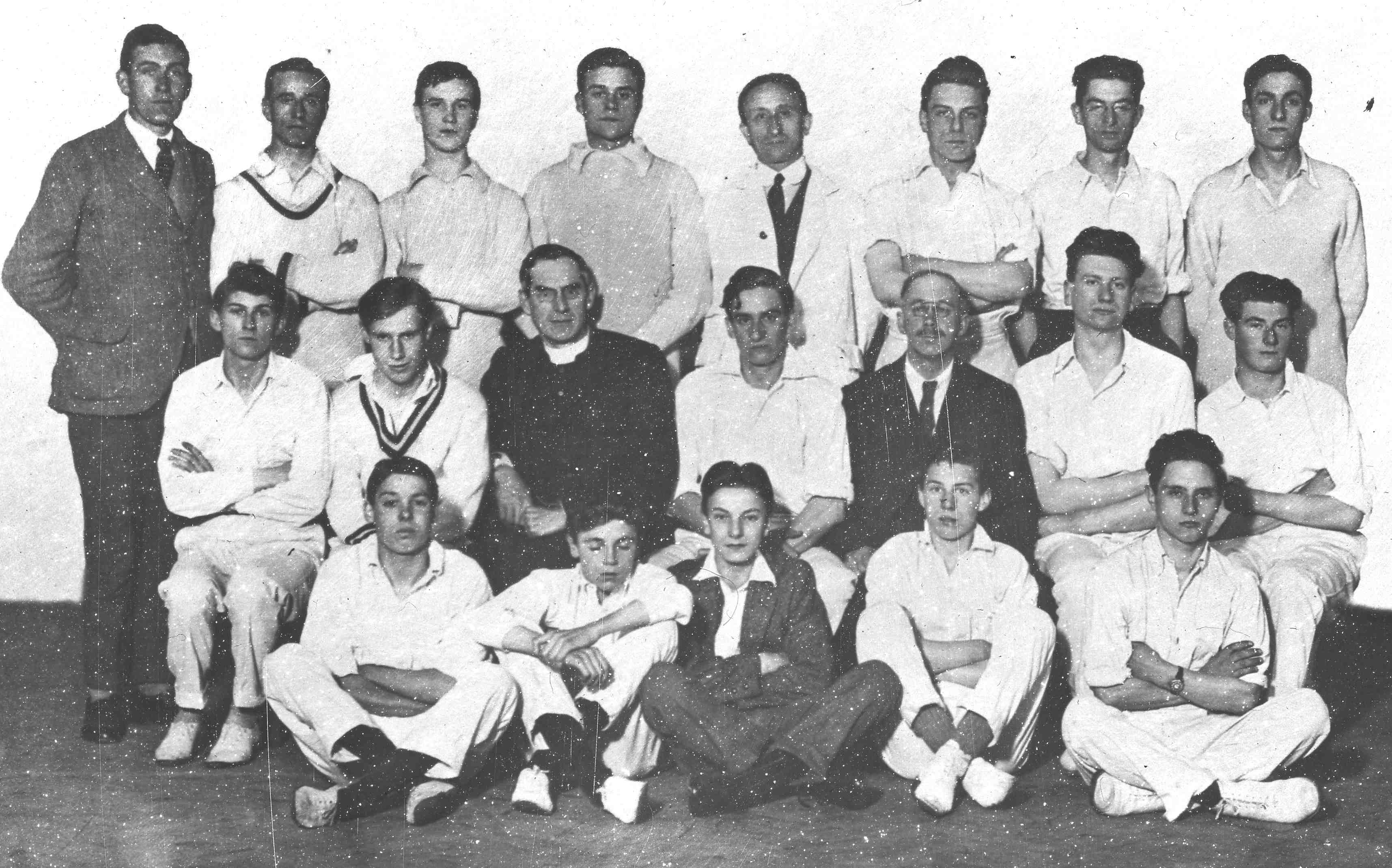 84, Christchurch cricket Team, Rev B,Kerry.jpg